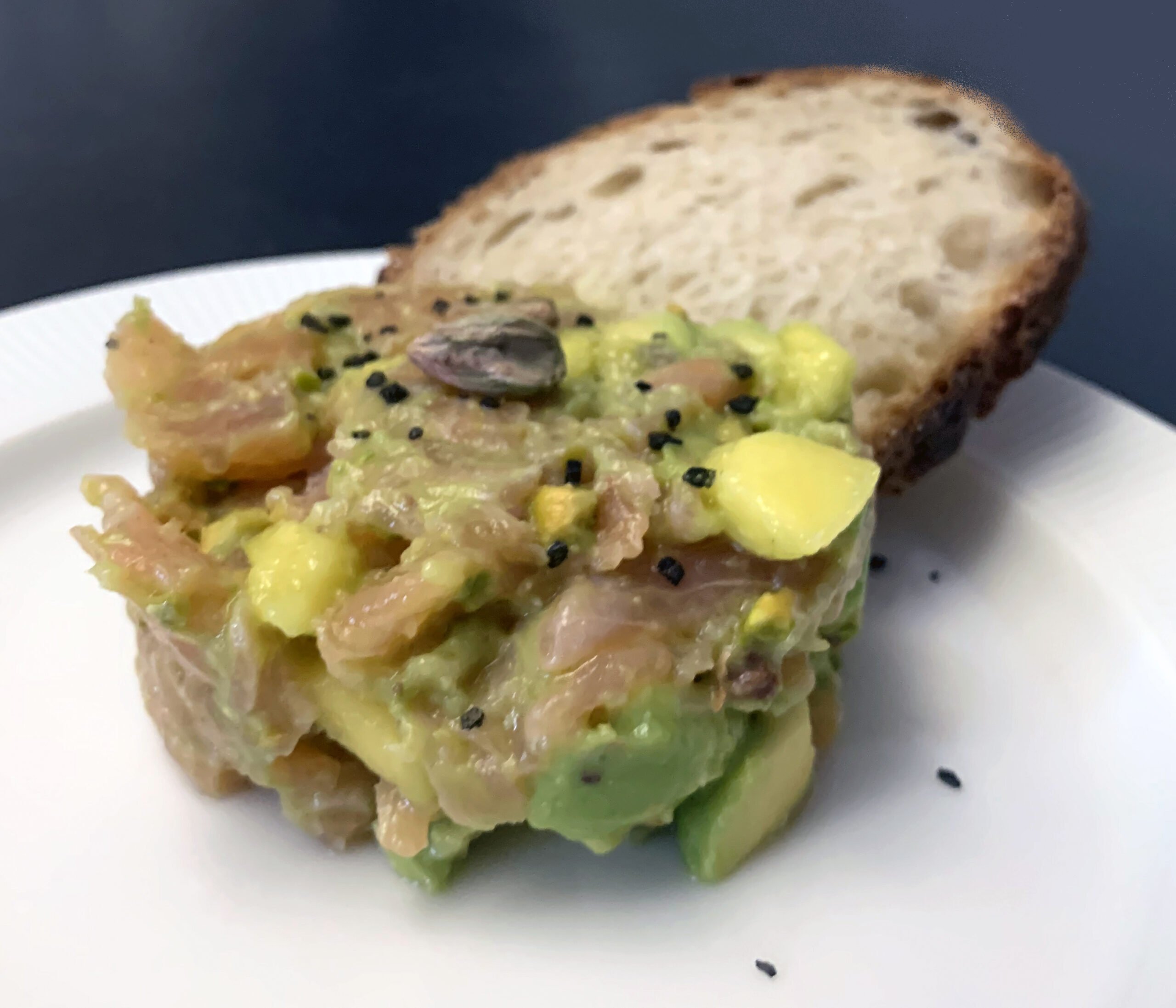 Tartare di salmone con avocado e uova - Cookidoo® – a plataforma oficial de  receitas Bimby®